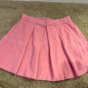 pink skirt!